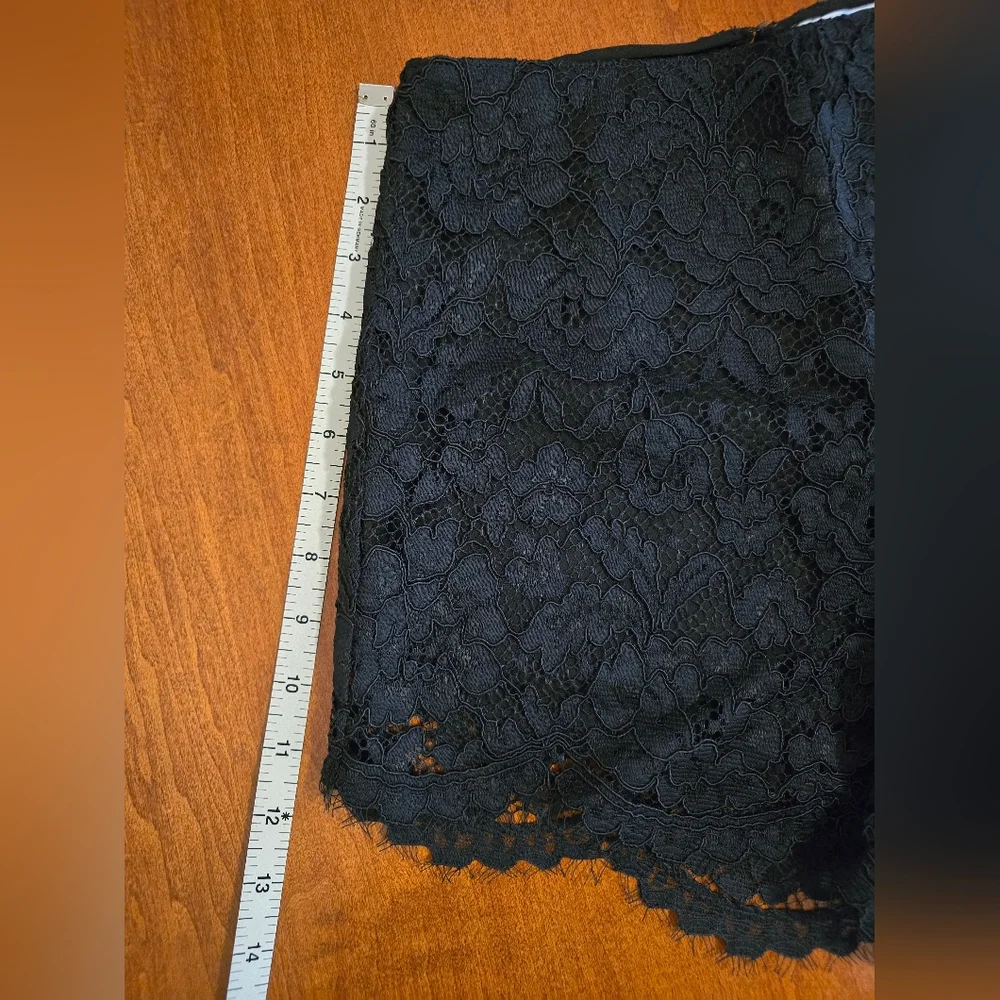 New! Amanda Uprichard x REVOLVE Brynley Lace Shorts in Black - Size XS - Picture 12 of 16